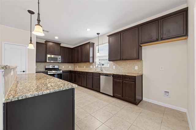 9058 Nina Road, Conroe, TX 77304