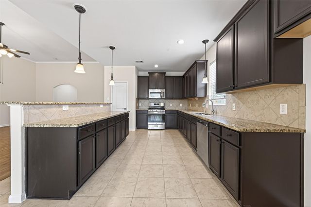 9058 Nina Road, Conroe, TX 77304