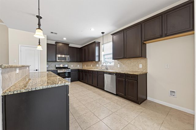 9058 Nina Road, Conroe, TX 77304