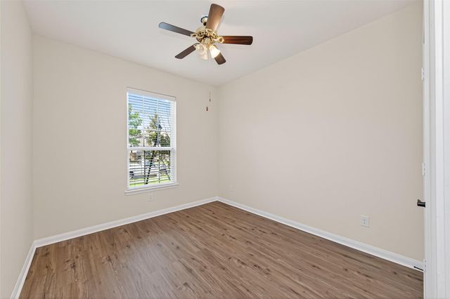 9058 Nina Road, Conroe, TX 77304