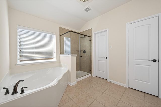 9058 Nina Road, Conroe, TX 77304