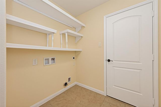 9058 Nina Road, Conroe, TX 77304