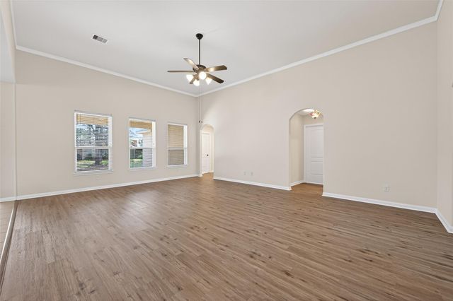 9058 Nina Road, Conroe, TX 77304