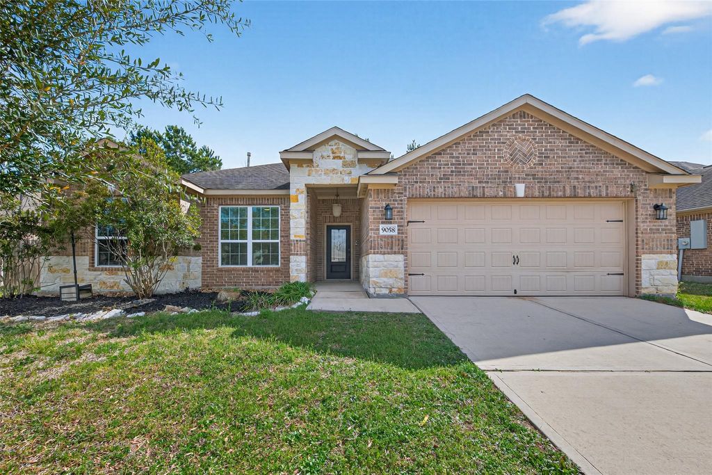 9058 Nina Road, Conroe, TX 77304