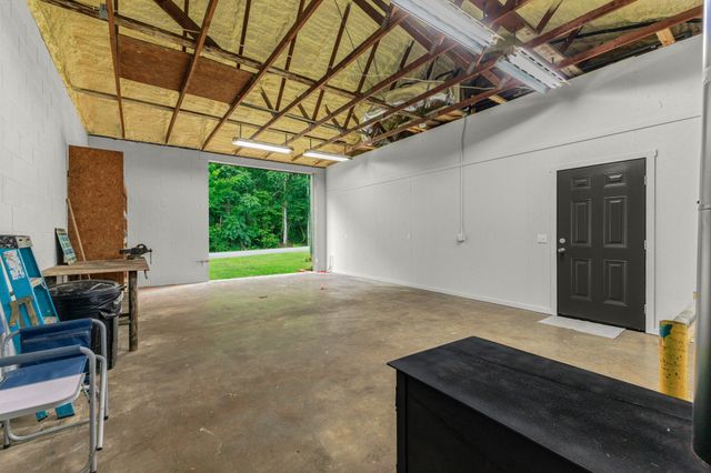 4895 Webbs Camp Rd, Walling, TN 38587