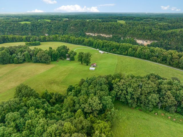 4895 Webbs Camp Rd, Walling, TN 38587