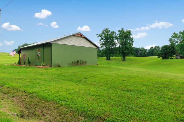 4895 Webbs Camp Rd, Walling, TN 38587
