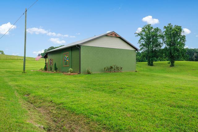 4895 Webbs Camp Rd, Walling, TN 38587