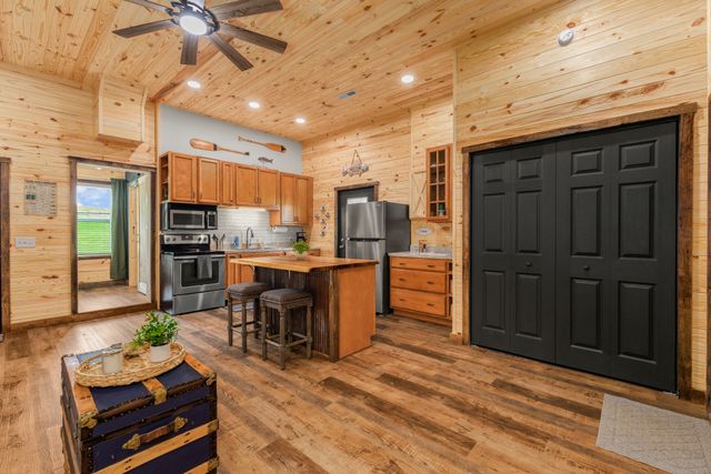 4895 Webbs Camp Rd, Walling, TN 38587