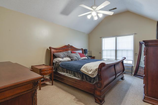 8747 CEDAR MILLS CIR, Memphis, TN 38016