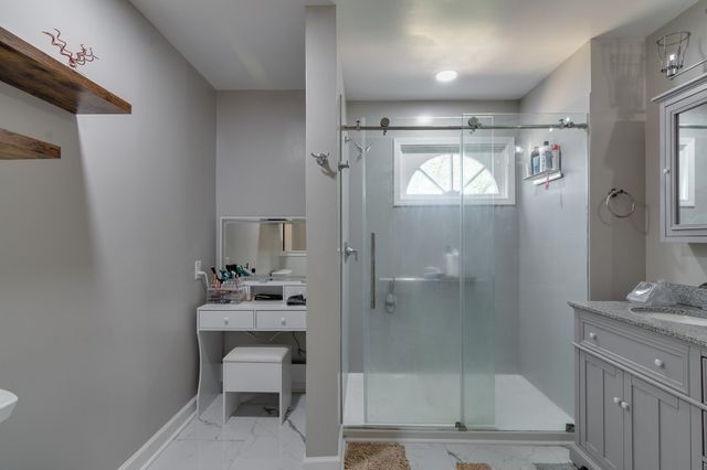 8747 CEDAR MILLS CIR, Memphis, TN 38016