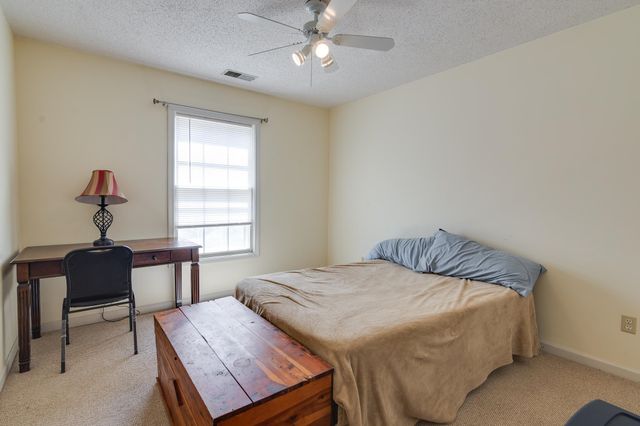 8747 CEDAR MILLS CIR, Memphis, TN 38016