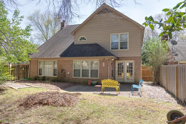 8747 CEDAR MILLS CIR, Memphis, TN 38016