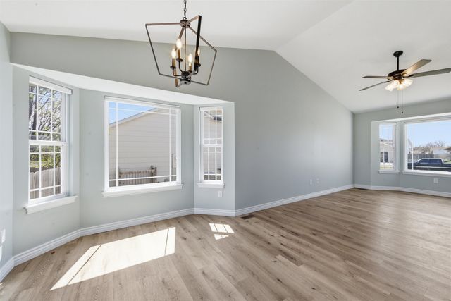 804 S Hedgewood, Andover, KS 67002