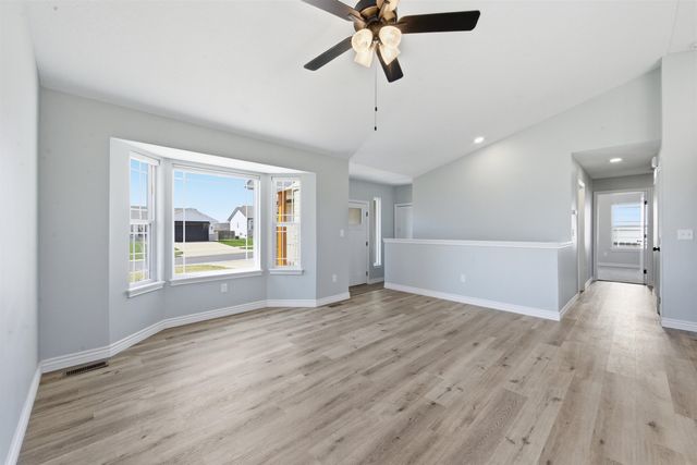 804 S Hedgewood, Andover, KS 67002