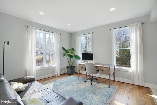 3731 DUKE ST, Alexandria, VA 22304