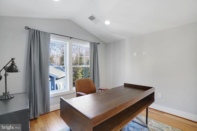 3731 DUKE ST, Alexandria, VA 22304