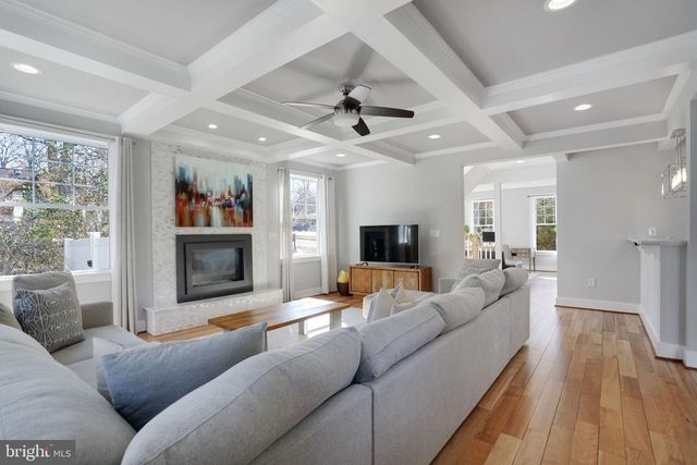 3731 DUKE ST, Alexandria, VA 22304