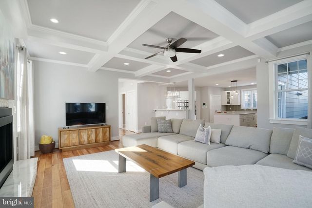 3731 DUKE ST, Alexandria, VA 22304