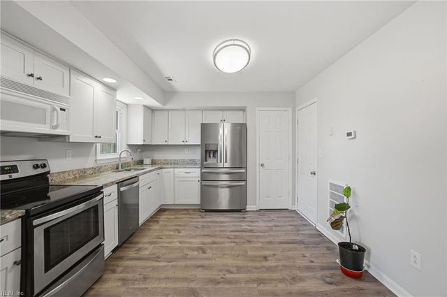 1697 Gallery AVE, Virginia Beach, VA 23454