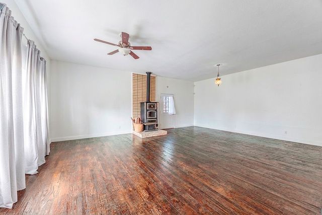 205 Saddle Road, White Settlement, TX 76108