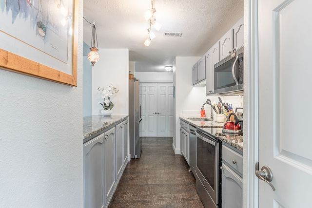 205 Saddle Road, White Settlement, TX 76108