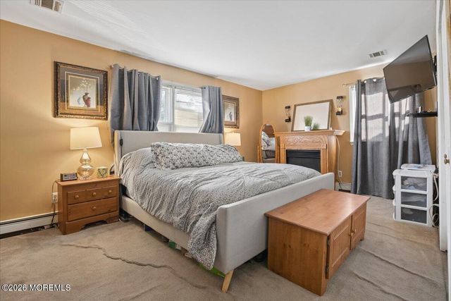 33 Monmouth Avenue, North Middletown, NJ 07748