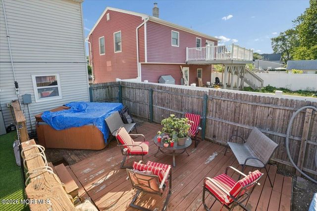 33 Monmouth Avenue, North Middletown, NJ 07748