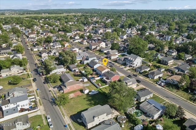 33 Monmouth Avenue, North Middletown, NJ 07748