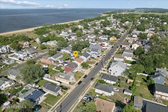 33 Monmouth Avenue, North Middletown, NJ 07748