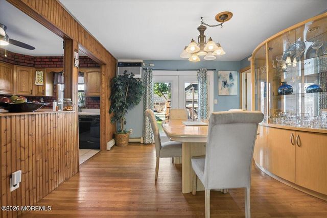 33 Monmouth Avenue, North Middletown, NJ 07748
