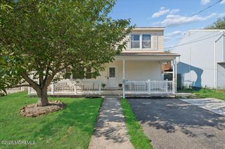 33 Monmouth Avenue, North Middletown, NJ 07748
