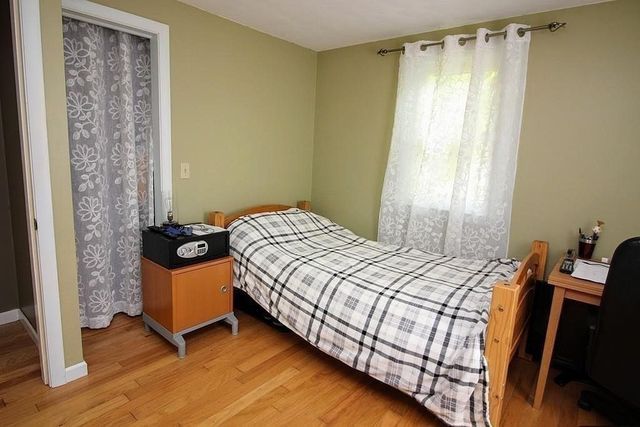 17 Janet Cir, Shrewsbury, MA 01545