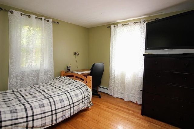 17 Janet Cir, Shrewsbury, MA 01545