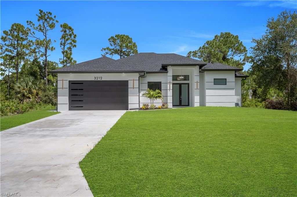 3212 33rd ST W, LEHIGH ACRES, FL 33971 — exterior