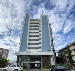 1333 Heulu Street 504, Honolulu, HI 96822