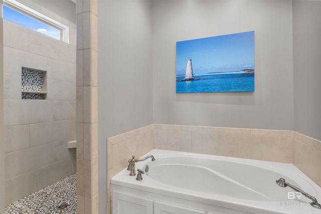 7921 Bayshore Drive, Elberta, AL 36530