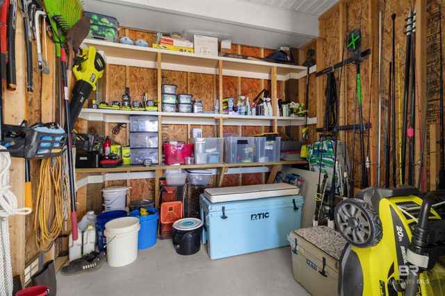 7921 Bayshore Drive, Elberta, AL 36530