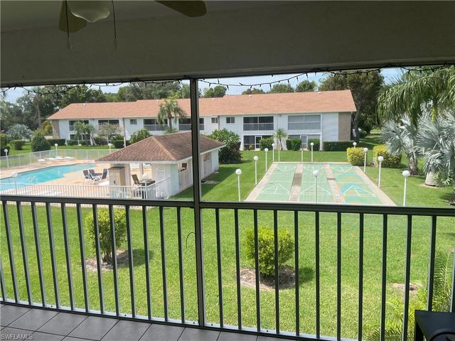 59 Camelot Gardens BLVD 207, Lehigh Acres, FL 33936