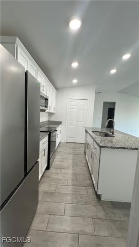 213 NW 9th ST, Cape Coral, FL 33993