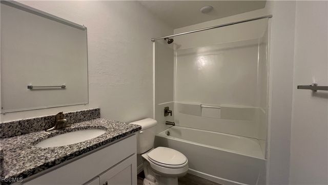 213 NW 9th ST, Cape Coral, FL 33993