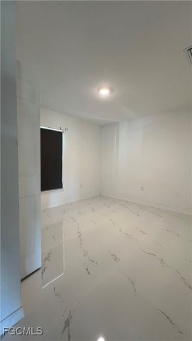 213 NW 9th ST, Cape Coral, FL 33993