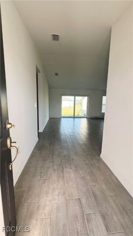 213 NW 9th ST, Cape Coral, FL 33993