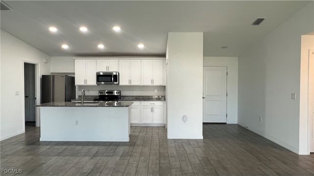 213 NW 9th ST, Cape Coral, FL 33993