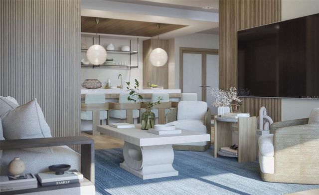 325 GOLDEN GATE POINT 401, Sarasota, FL 34236