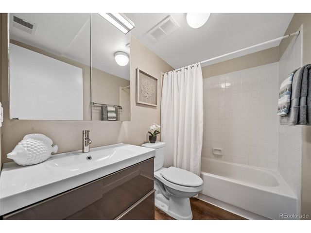 7665 E Eastman Ave 101A, Denver, CO 80231