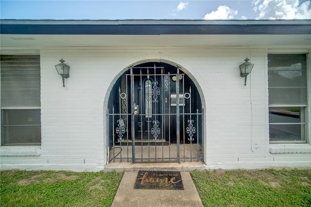 3602 San Blas Dr, Corpus Christi, TX 78415