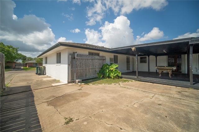3602 San Blas Dr, Corpus Christi, TX 78415