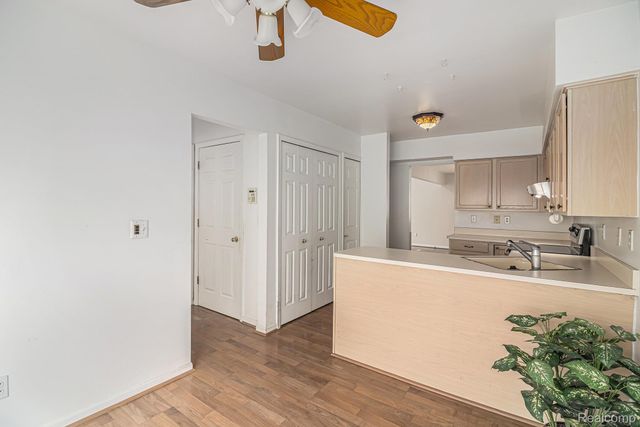 28692 Bayberry Park Drive, Livonia, MI 48154