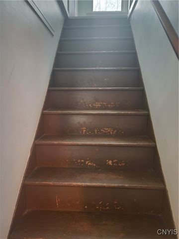 9 Terrace Hill Drive, New Hartford, NY 13413